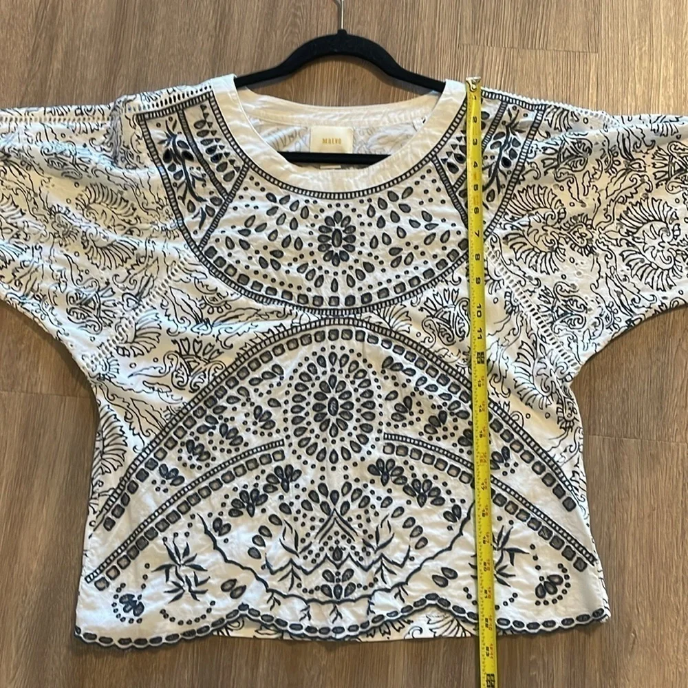 Maeve Anthropologie Women’s Tunic Top Small White Blue Eyelet Paisley Floral